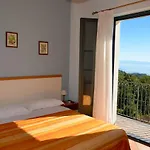 Πανσιόν L'infinito - & Breakfast 3*